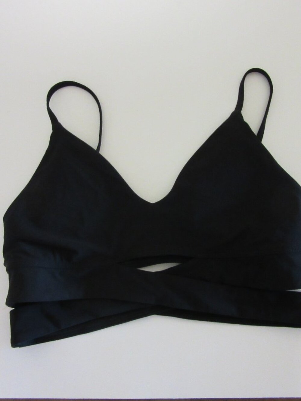LULULEMON Black 8 Sports Bra